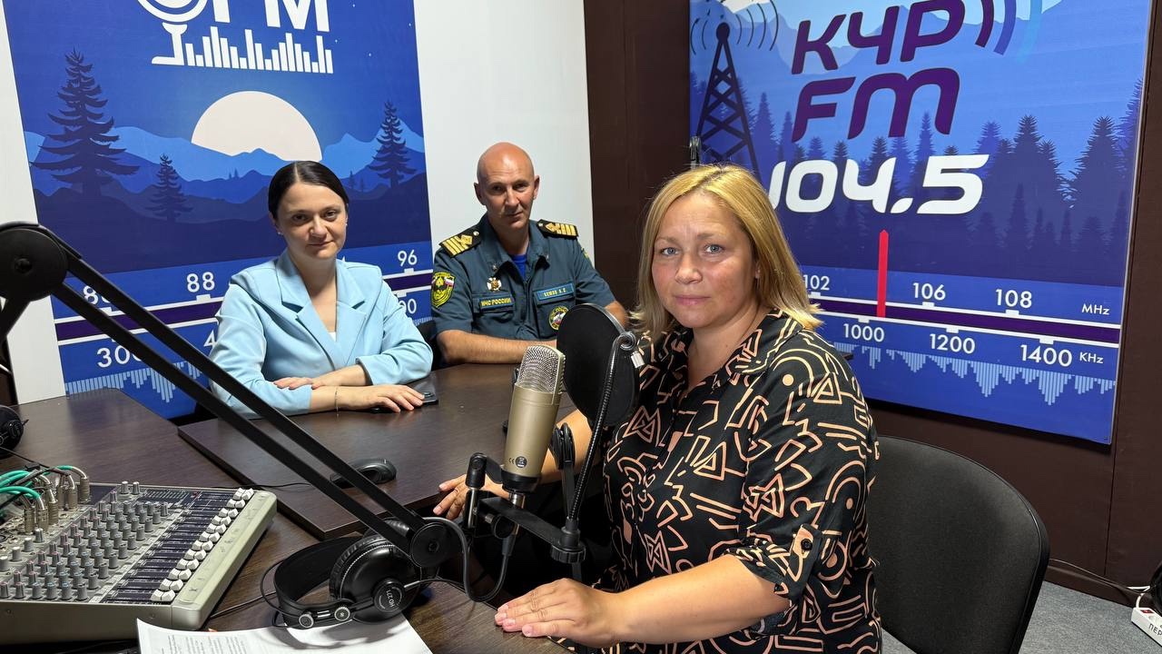Уполномоченный по правам ребенка в Карачаево-Черкесской Республике Мария Алакаева в прямом эфире на радио «104.5 КЧР ФМ» рассказала о реализации проекта «Вода и мы»