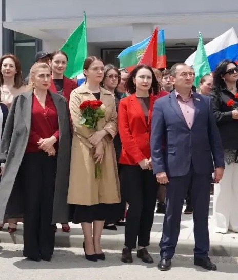  Алакаева Мария Юрьевна приняла участие в памятном митинге, посвященном 162-й годовщине окончания Кавказской войны.