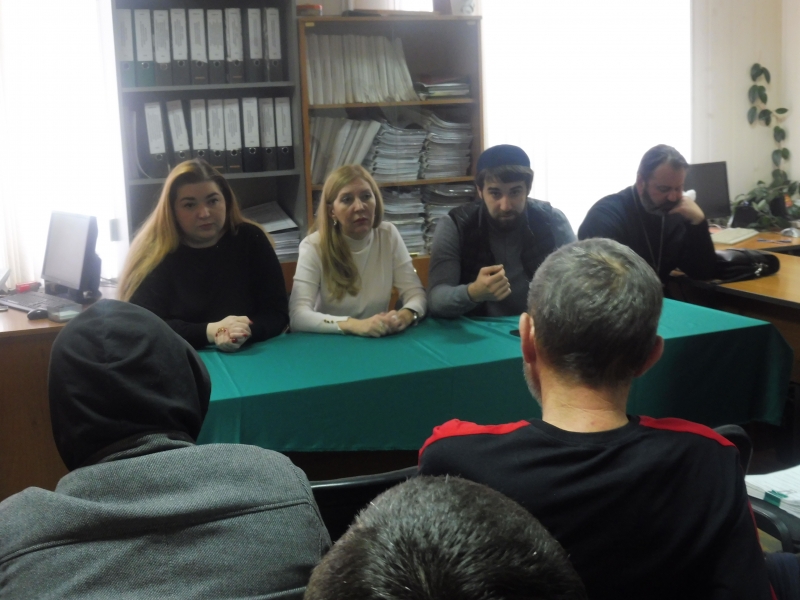 Уполномоченный по правам ребёнка в Карачаево-Черкесской Республике Н.А. Бондаренко приняла участие во встрече представителей религиозных конфессий региона с должниками, уклоняющимися от выплаты алиментов на содержание своих несовершеннолетних детей, орган