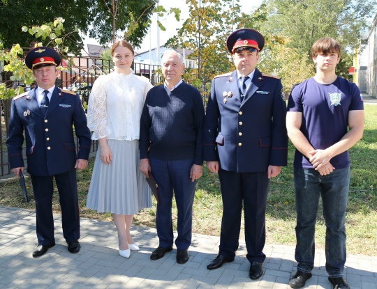 В Черкесске прошла торжественная церемония, на которой ученики профильных кадетских классов Следственного комитета России дали клятву кадета. Классы были созданы по инициативе главы СК РФ Александра Бастрыкина.