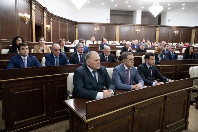 7 сессия Парламента Карачаево-Черкесской Республики.