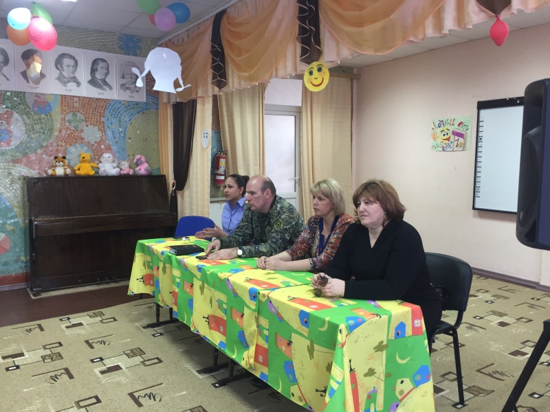 УПР по КЧР совместно с заместителем руководителя СК СУ РФ по КЧР А.И. Езаовым посетила детский дом