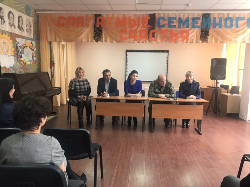 Уполномоченный по правам ребёнка  в КЧР совместно с заместителем руководителя Следственного управления Следственного комитета России по КЧР посетила детский дом.